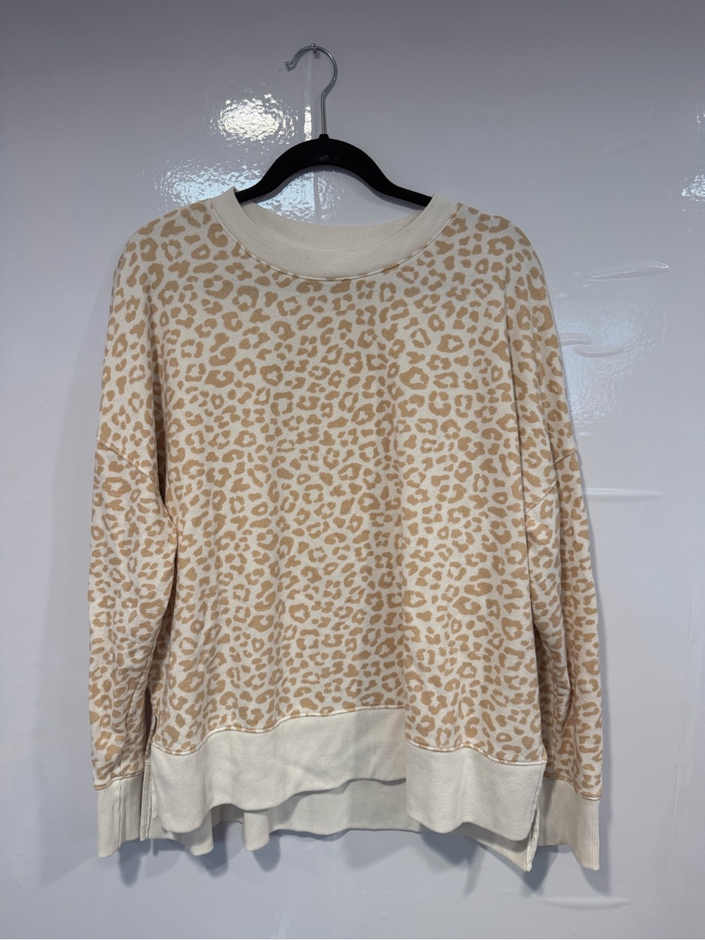 Beige Leopard Print Time and Tru Pullover Sweatshirt